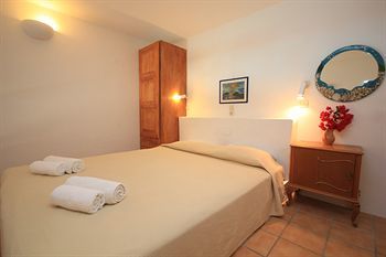 Apartamentos Ersi Villas