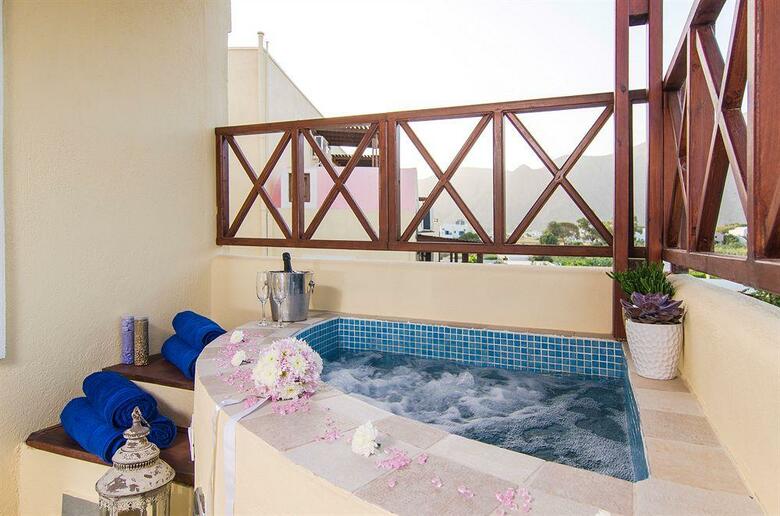Smaragdi Hotel