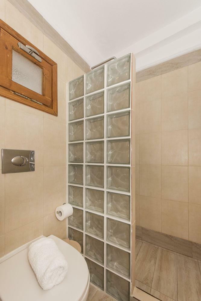 Smaragdi Hotel