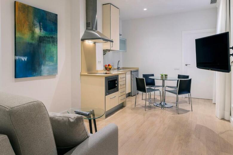 Apartamentos Metr�polis Sevilla