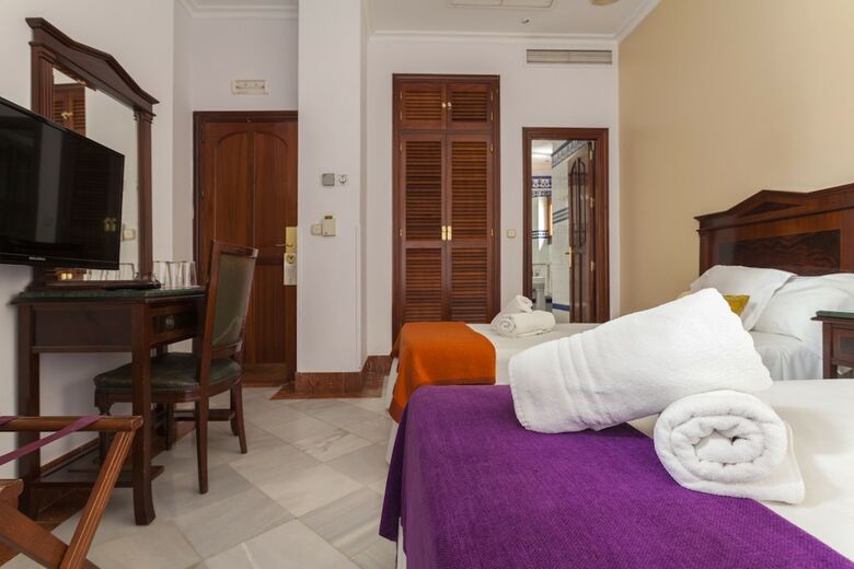 Hotel Baco