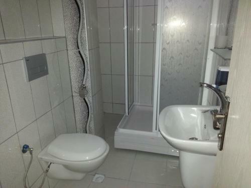Mustafa Hotel