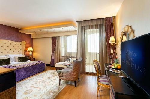 Hotel Mardan Palace