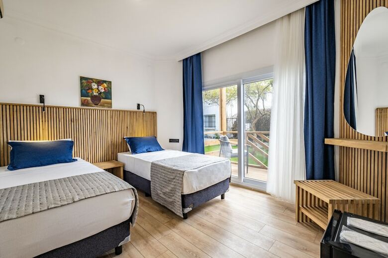 Red Lion Hotel