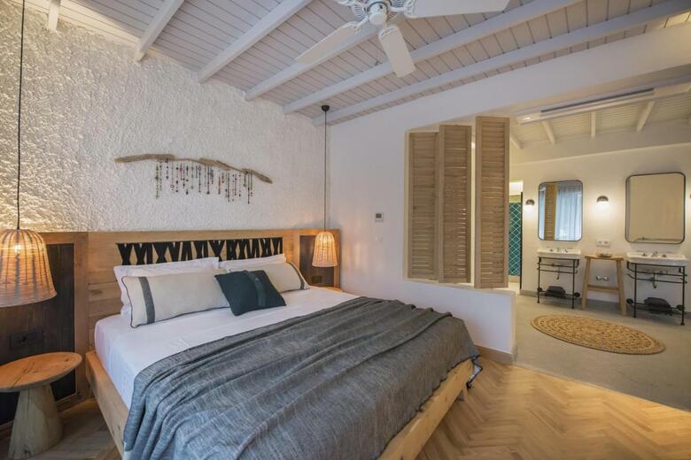 Yacht Boutique Hotel