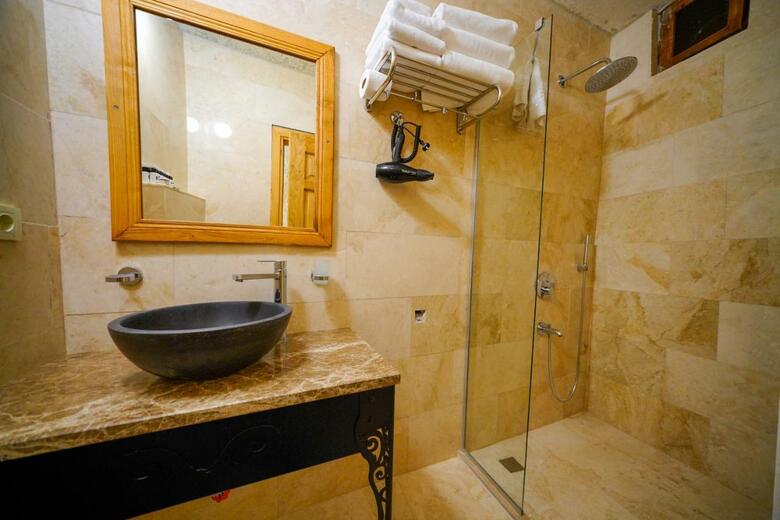 Bed & Breakfast Cave Hotel Saksagan