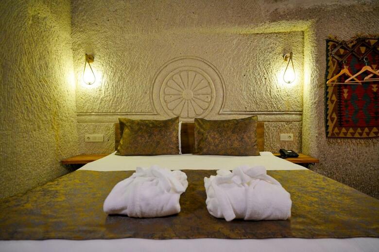 Bed & Breakfast Cave Hotel Saksagan