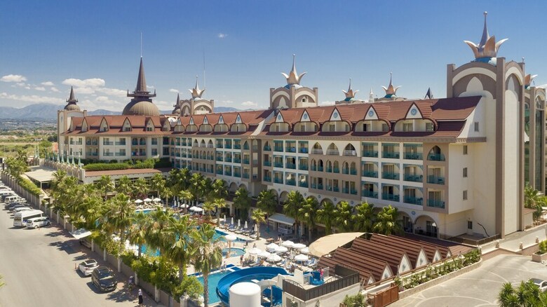 Hotel Side Crown Palace