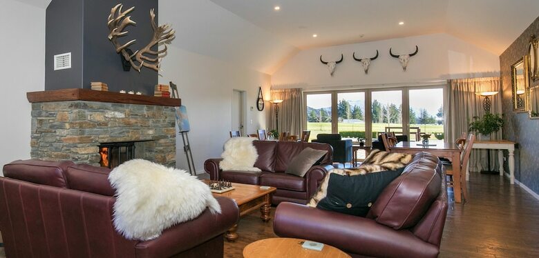 Hotel Maple Lodge