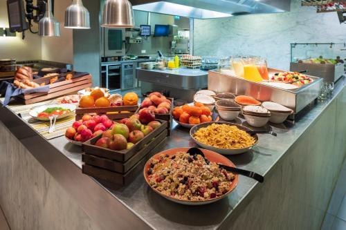 Hotel Corona - Hampshire Classic
