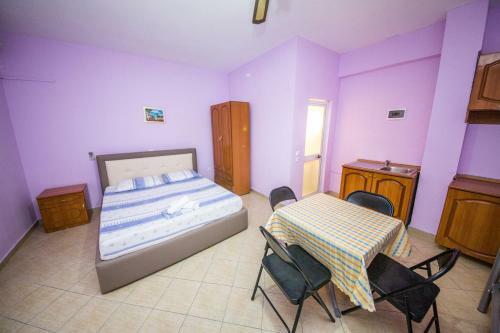 Hostal Villa Blue Drymades