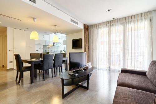 The Rooms Apartments