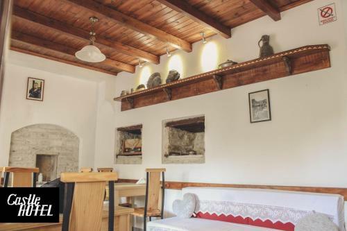 Castle Hotel