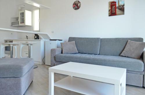 Alba Apartments