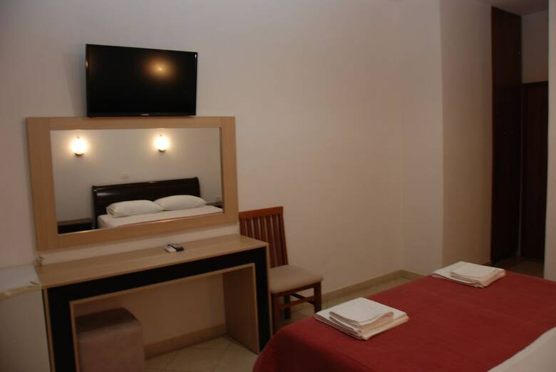 Hotel Mano