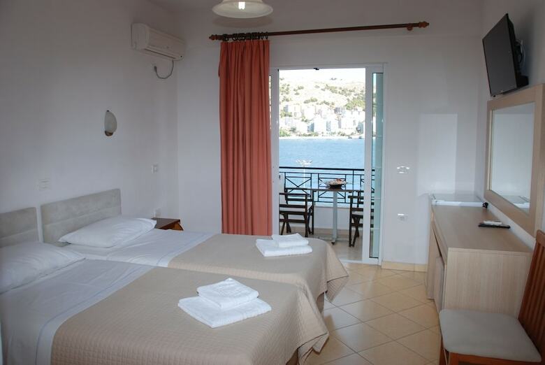 Hotel Mano