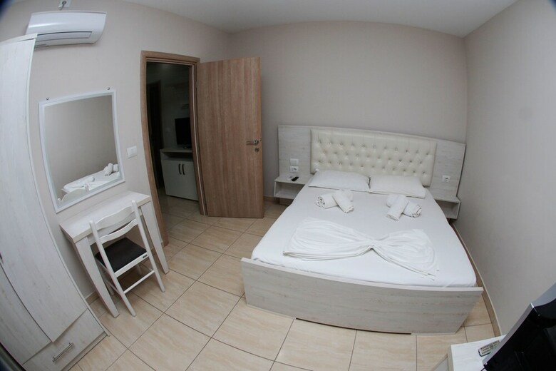 Hotel Alpha