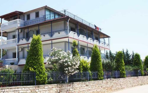 Hostal Mondi's Guest House