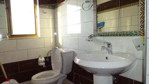 Hostal Mondi's Guest House