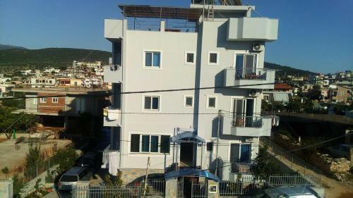 Aparthotel Vila Ester