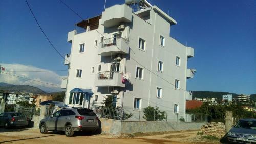 Aparthotel Vila Ester