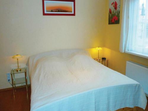 Two-bedroom Apartment With A Fireplace In Putbus