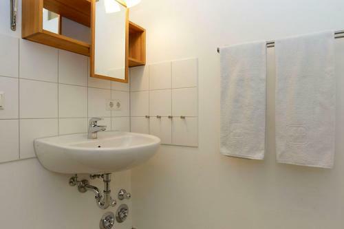 Apartamentos Raja Jooseppi