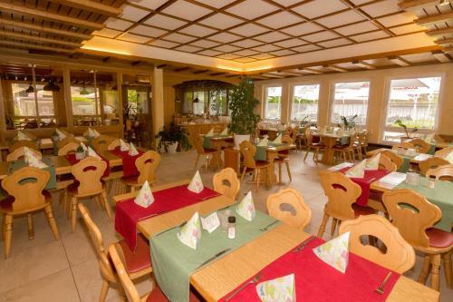 Hostal Hotel Cortina