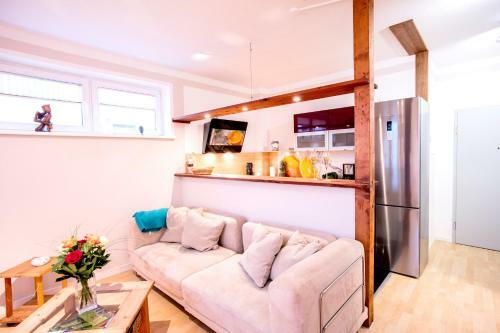 Hostal Ferienwohnungen Eicher Warnem�nde