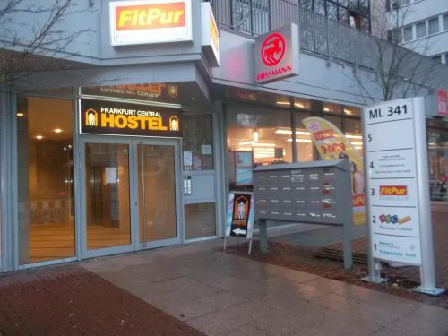 Frankfurt Central Hostel