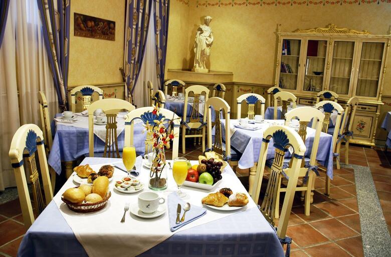 Hotel Casona De La Reyna