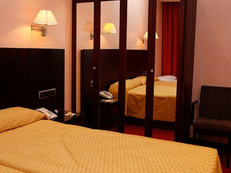 Hotel San Juan de Los Reyes