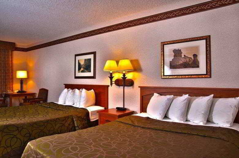Hotel Best Western Town  And  Country Inn