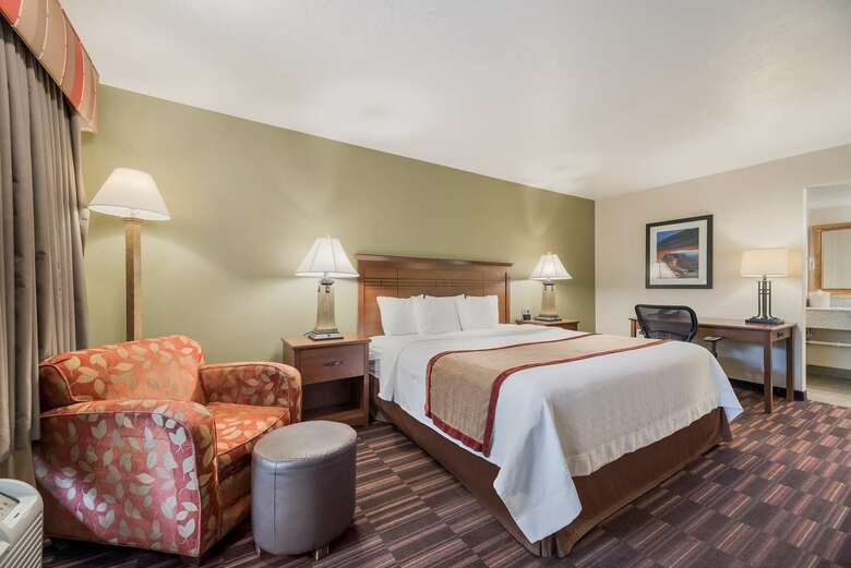 Hotel Best Western Town  And  Country Inn