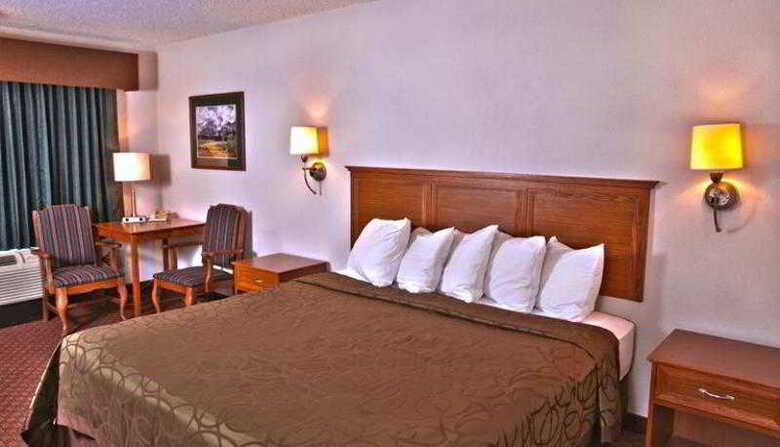 Hotel Best Western Town  And  Country Inn