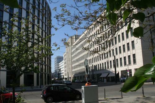 Holiday At Alexanderplatz Apartments