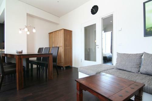 Holiday At Alexanderplatz Apartments