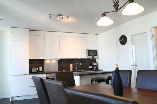 Holiday At Alexanderplatz Apartments