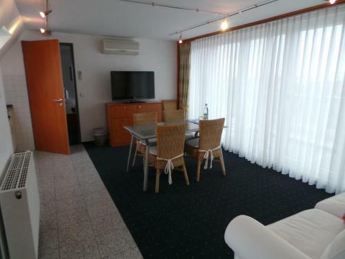 Hostal Haus K�besine