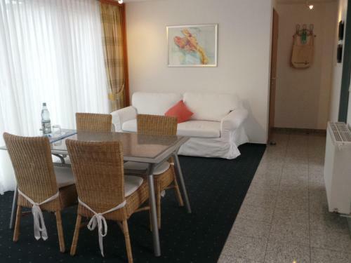 Hostal Haus K�besine