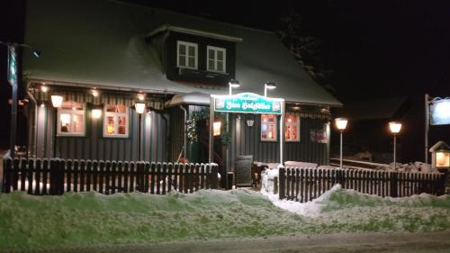 Hotel Garni Und Gastst�tte Zum Holzf�ller