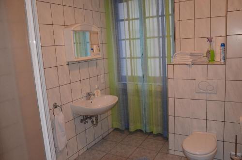 Bed & Breakfast Guesthouse Schlo�-cafe