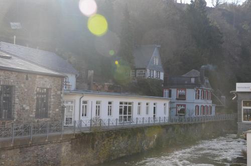 Bed & Breakfast Guesthouse Schlo�-cafe