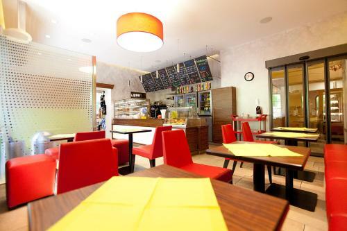 Hotel M�ller