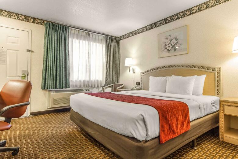 Hotel Comfort Inn