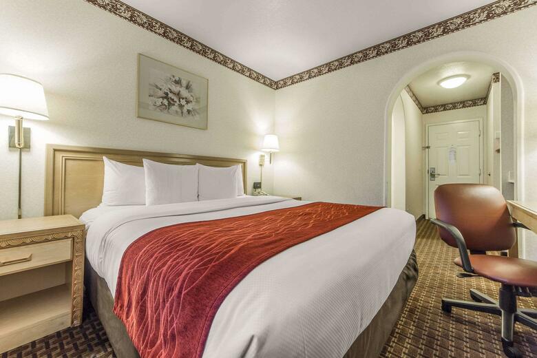 Hotel Comfort Inn