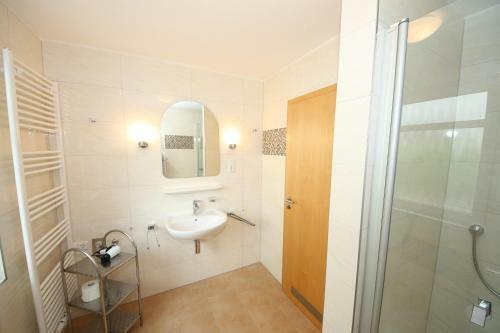 Apartamentos Haus R�genscher Bodden