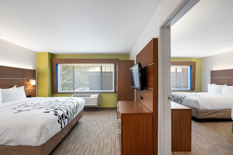 Hotel Comfort Inn & Suites At Asu