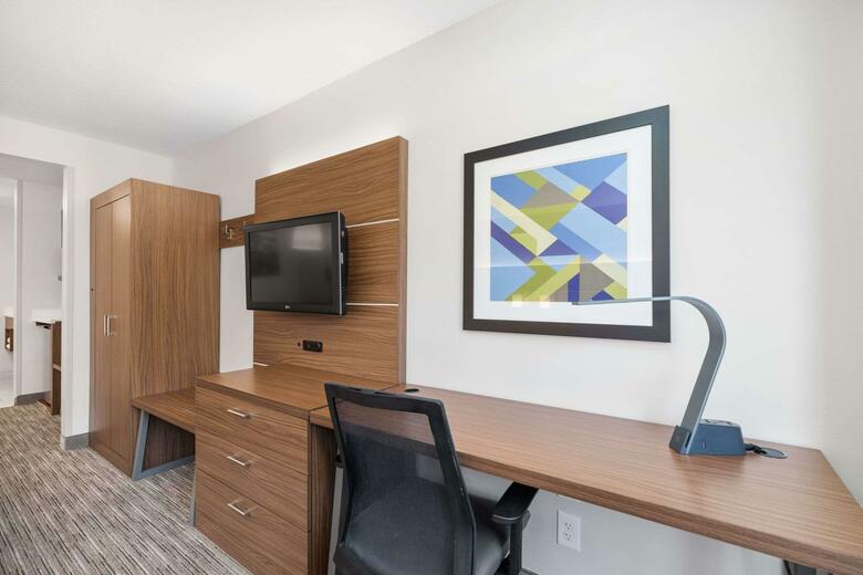 Hotel Comfort Inn & Suites At Asu