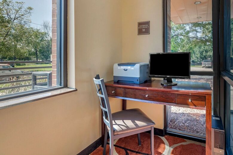 Hotel Econo Lodge  Inn & Suites Fairgrounds